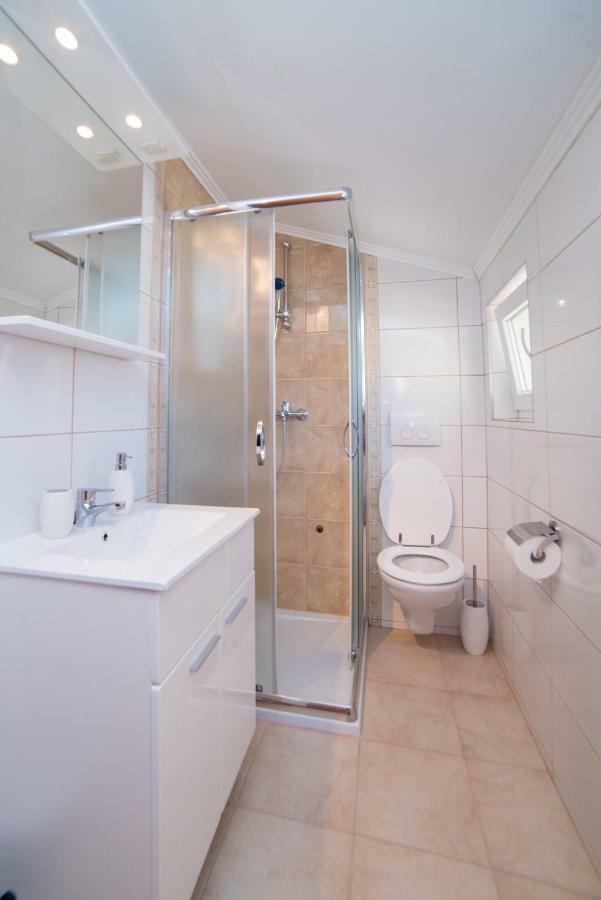 Captain'S Apartment Barbat na Rabu ภายนอก รูปภาพ